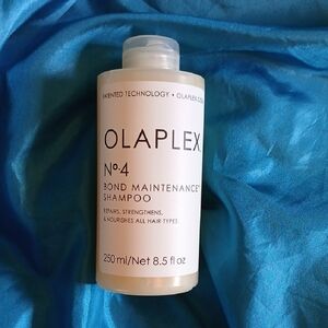 OLAPLEX No.4 Bond Maintenance Shampoo - White Bottle
